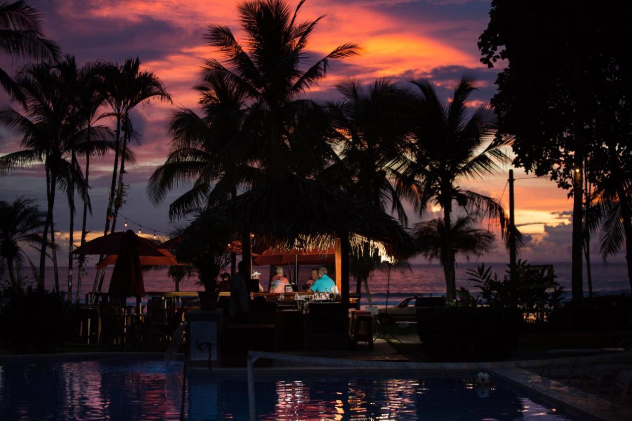 Hotel Club Del Mar Oceanfront 4*